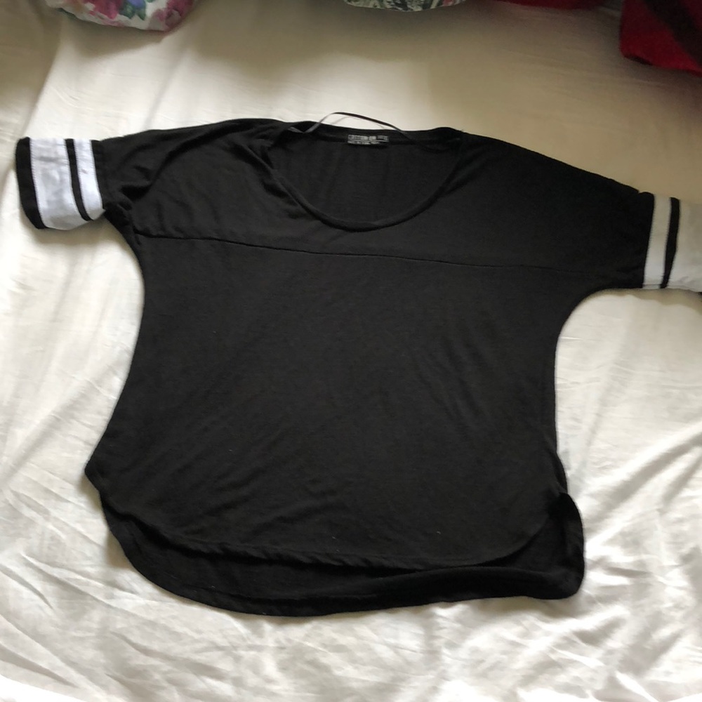 Black tee